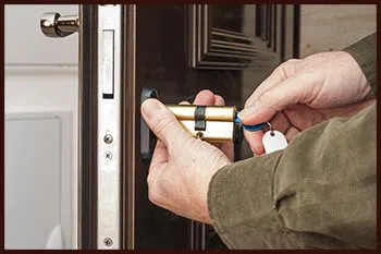 Usa Locksmith Service Seattle, WA 206-886-3865 - 3-locksmith-key-service